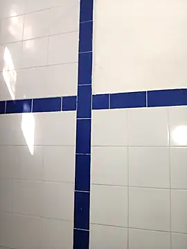 Mia WAll online show from January 9, 6:26 pm