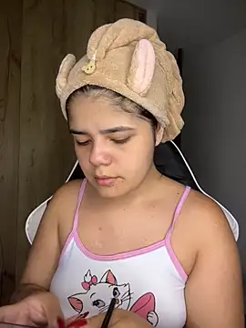 pretty angela1 online show from January 16, 2:15 am