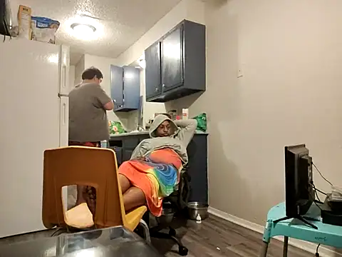 Itallionstallion online show from March 3, 6:37 am