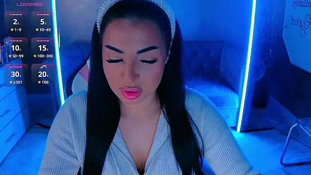 evanew  online show from November 28, 5:04 pm