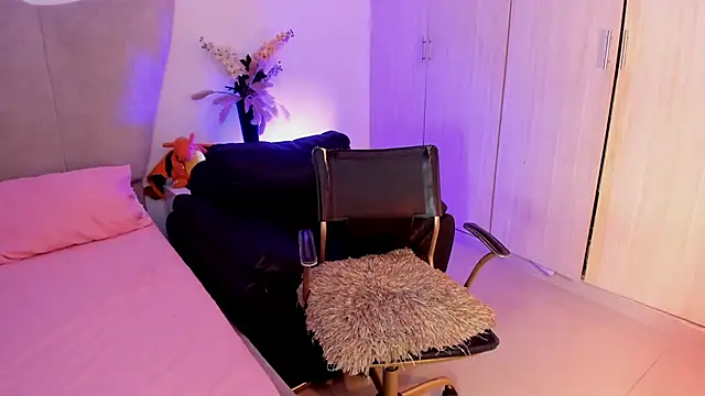 rachaeldeckard   online show from November 7, 3:06 am