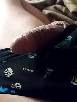 Daniel32hot online show from December 25, 11:10 pm