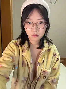 Snapshot of berberson chatting on October 29, 8:16 am berberson online show from October 29, 8:16 am