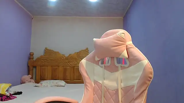 Coral0403 online show from September 14, 5:45 pm