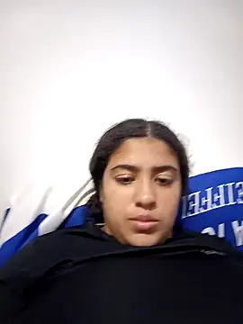 cleo lincy13 online show from January 4, 10:45 pm