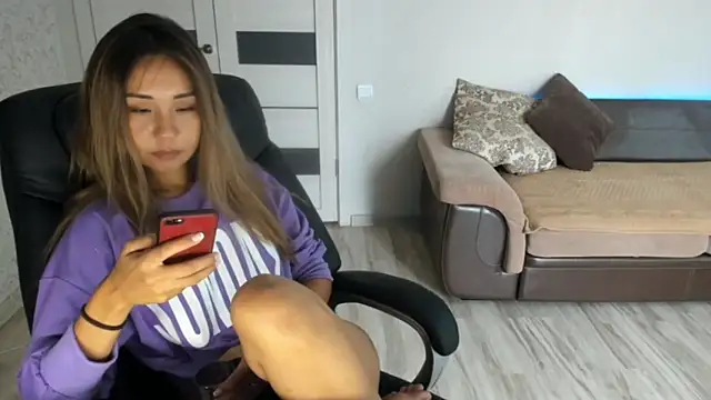 karishee online show from December 17, 7:31 pm