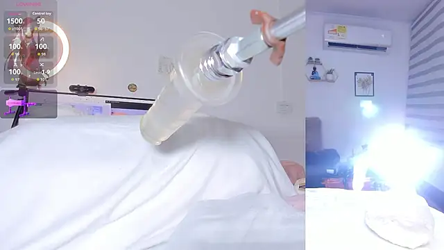 Maria Jones  online show from October 18, 2:14 am