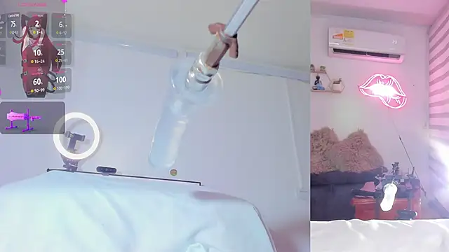 Maria Jones  online show from March 27, 2:50 am