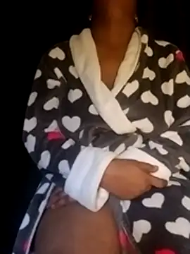 Snapshot of Queen-BD chatting on November 18, 5:12 am Queen-BD online show from November 18, 5:12 am