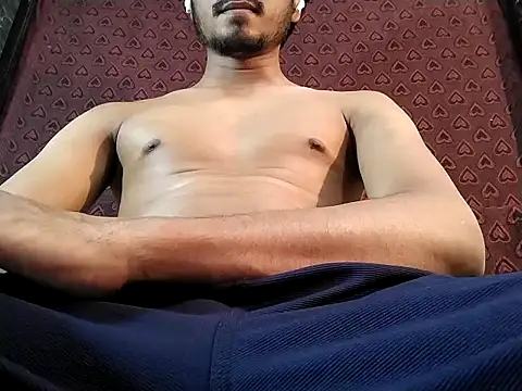 Snapshot of Ultimate_cHappiE chatting on December 15, 2:43 pm Ultimate cHappiE online show from December 15, 2:43 pm