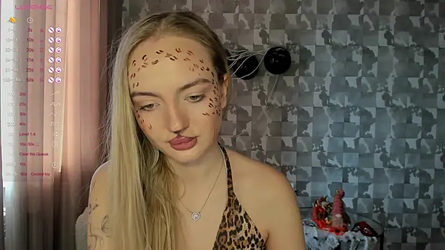 Snapshot of A_delina chatting on October 25, 10:45 am A delina online show from October 25, 10:45 am