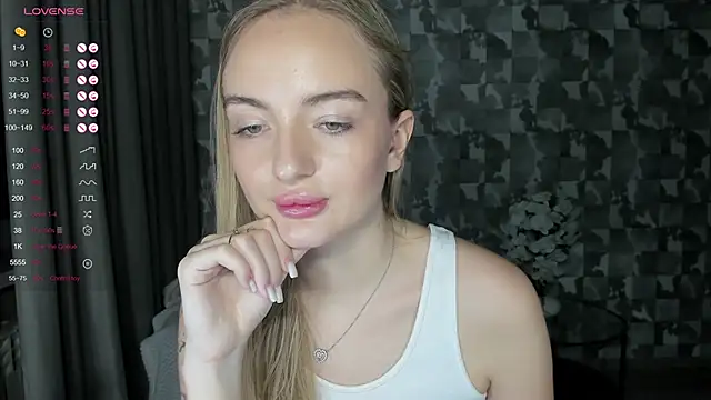 Snapshot of A_delina chatting on November 13, 3:33 pm A delina online show from November 13, 3:33 pm