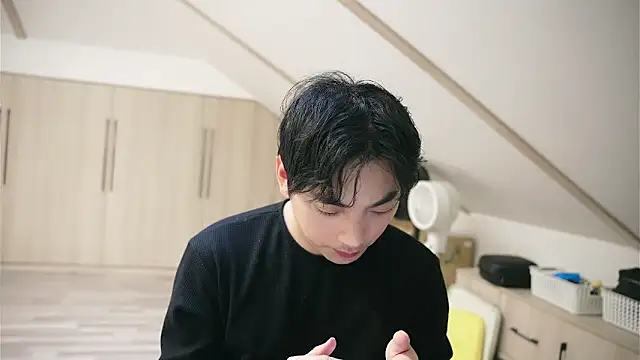 chinalover4199 online show from April 9, 6:19 am