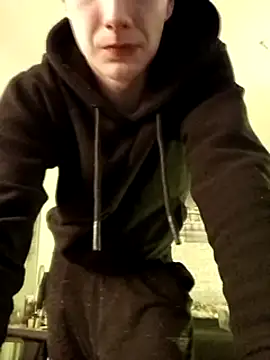 Snapshot of HalloMarcy chatting on March 16, 4:01 pm HalloMarcy online show from March 16, 4:01 pm