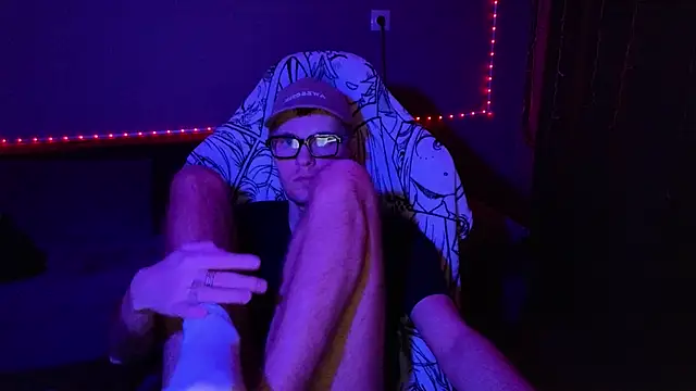 Leonnextdoor online show from January 12, 6:38 pm