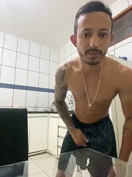 Snapshot of M1chup chatting on September 25, 9:46 am M1chup online show from September 25, 9:46 am