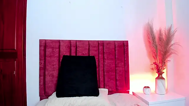 EloiseQuinn online show from October 20, 1:11 pm