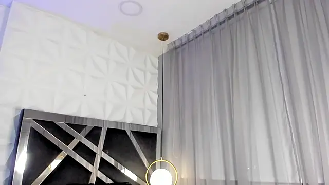 MAGIC AURORAA online show from February 13, 3:24 pm