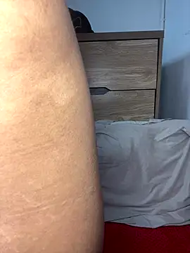 Snapshot of Ninabrunette18 chatting on October 28, 11:36 am Ninabrunette18 online show from October 28, 11:36 am