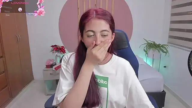 sweetpeach 20 online show from February 8, 10:29 pm