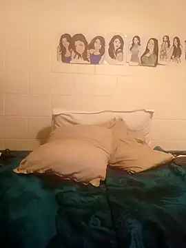 k1oudE online show from September 30, 3:22 am