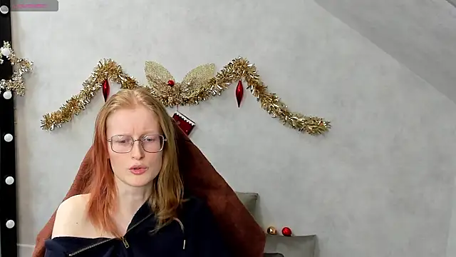ElizabethHarpper online show from January 16, 11:26 am