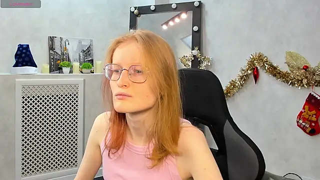 Snapshot of ElizabethHarpper chatting on January 18, 8:10 am ElizabethHarpper online show from January 18, 8:10 am