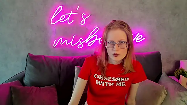 ElizabethHarpper online show from February 1, 8:08 am