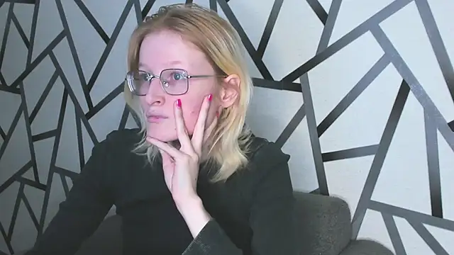 ElizabethHarpper online show from November 6, 1:39 am