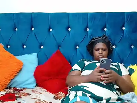 Snapshot of SexyLadyBoosxx chatting on March 28, 12:38 pm SexyLadyBoosxx online show from March 28, 12:38 pm