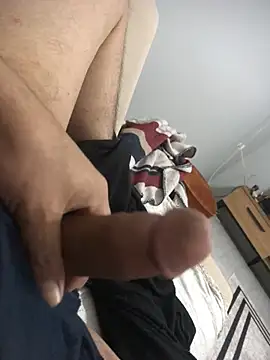 Snapshot of powerTurk chatting on January 1, 3:02 am powerTurk online show from January 1, 3:02 am