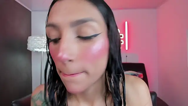 miss   evangeline online show from March 12, 2:07 am