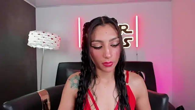 Snapshot of miss___evangeline chatting on June 6, 2:38 am miss evangeline online show from June 6, 2:38 am