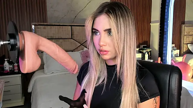EmiilyHendriixx online show from September 20, 8:21 pm