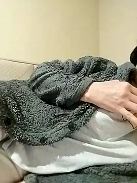 Snapshot of derya35 chatting on March 7, 5:06 pm derya35 online show from March 7, 5:06 pm