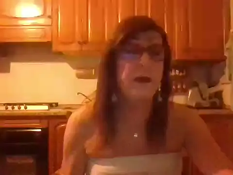 Snapshot of Tiabet chatting on November 15, 10:37 pm Tiabet online show from November 15, 10:37 pm