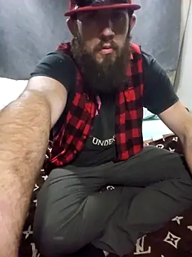 StruggleSnuggles online show from March 3, 10:38 am