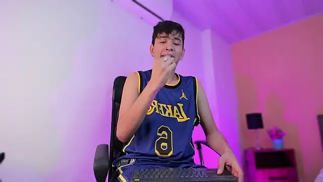 Brian-Ausslos online show from December 30, 9:16 am