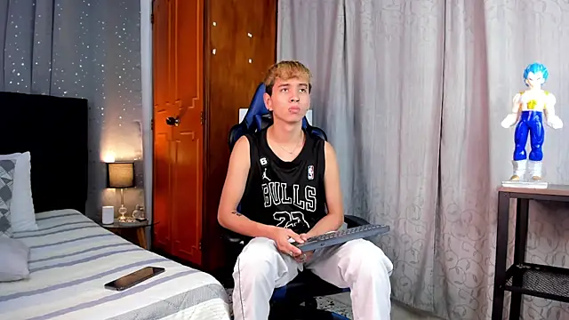 Brian-Ausslos online show from February 19, 1:06 pm