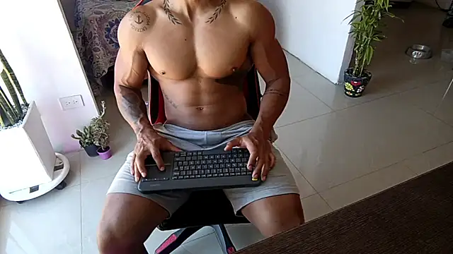 Adam Valenciia online show from December 15, 2:32 pm