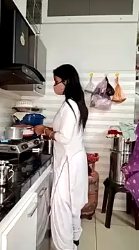 Best-Couple online show from January 21, 10:30 am