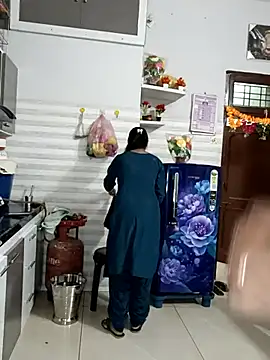 Best-Couple online show from March 12, 8:51 am