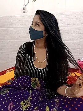 Snapshot of Best-Couple chatting on January 18, 5:44 am Best-Couple online show from January 18, 5:44 am