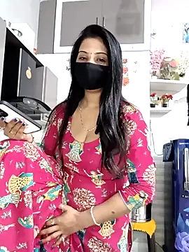 Snapshot of Best-Couple chatting on February 10, 3:54 am Best-Couple online show from February 10, 3:54 am