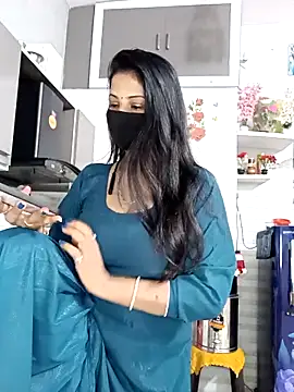 Snapshot of Best-Couple chatting on February 11, 3:44 am Best-Couple online show from February 11, 3:44 am