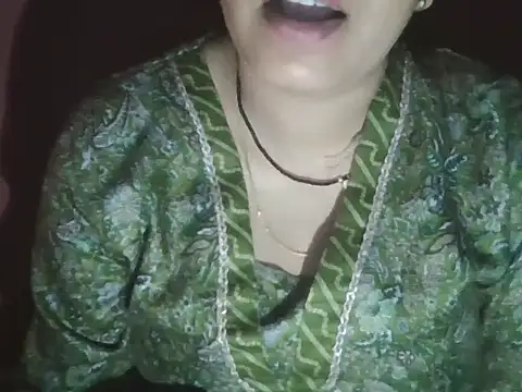 Snapshot of Hot-shanvi chatting on February 21, 1:17 am Hot-shanvi online show from February 21, 1:17 am