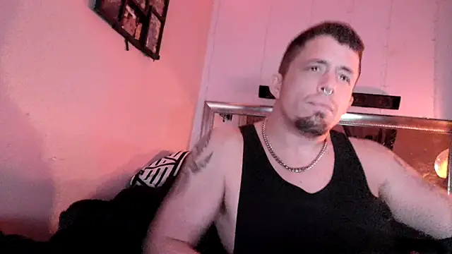 Snapshot of nickatnite1227 chatting on December 29, 11:07 am nickatnite1227 online show from December 29, 11:07 am