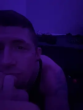 Snapshot of nickatnite1227 chatting on December 30, 5:26 am nickatnite1227 online show from December 30, 5:26 am