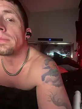 Snapshot of nickatnite1227 chatting on January 11, 5:31 am nickatnite1227 online show from January 11, 5:31 am