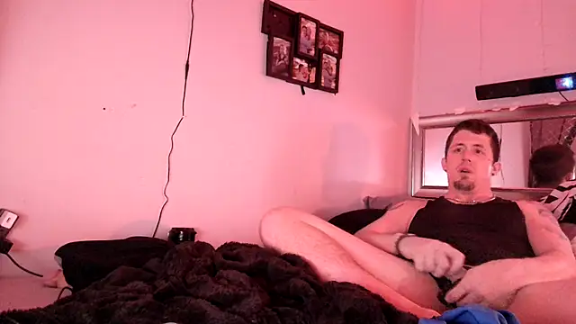 Snapshot of nickatnite1227 chatting on January 11, 4:57 pm nickatnite1227 online show from January 11, 4:57 pm